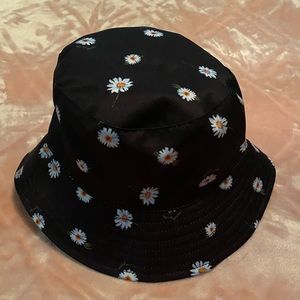Alice and Olivia Reversible Bucket Hat